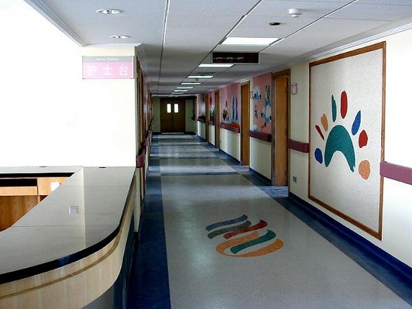 幼兒園專(zhuān)用塑膠地板